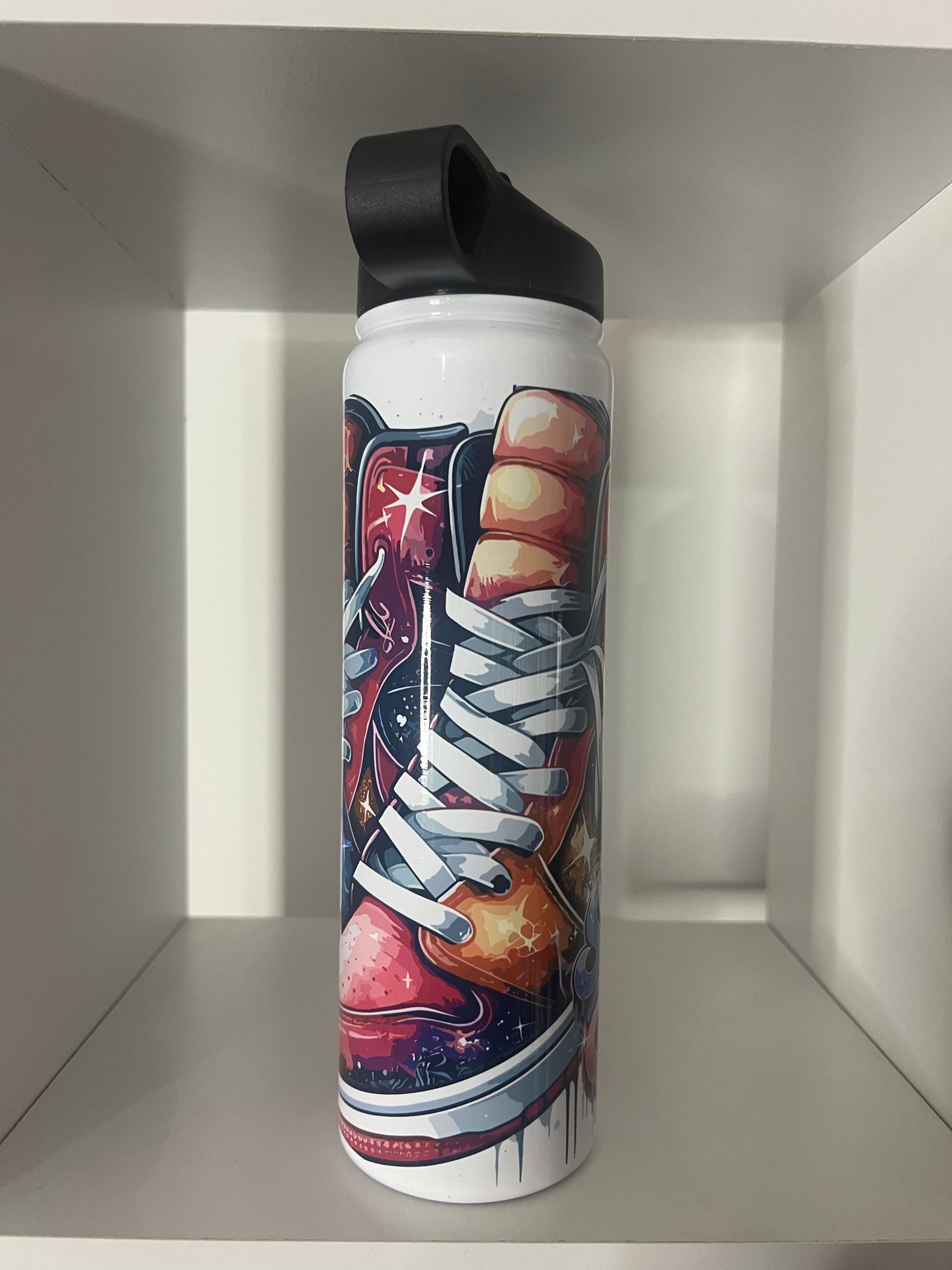 32oz Sneaker Girl