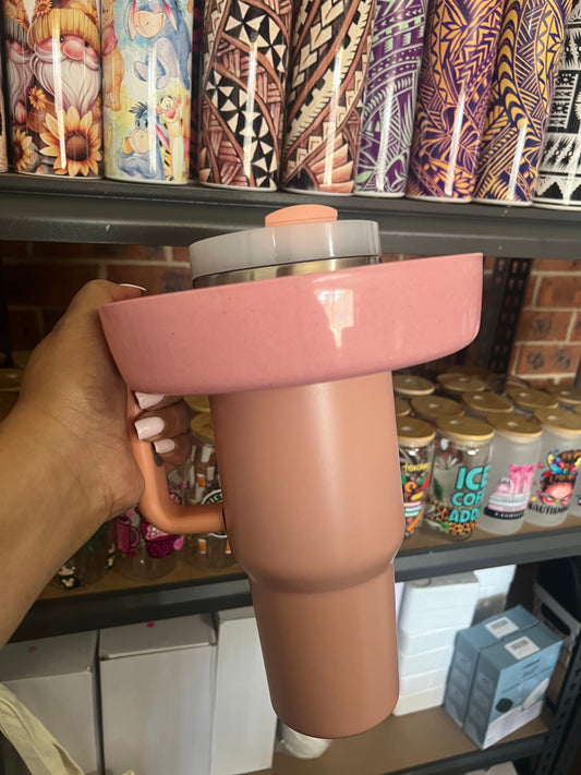 Munchie holder for 40oz tumblers