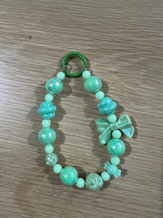 Green bow beaded keychain